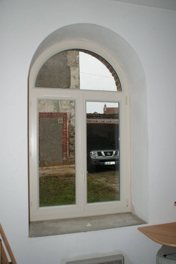Fenêtre PVC double vitrage cintrée